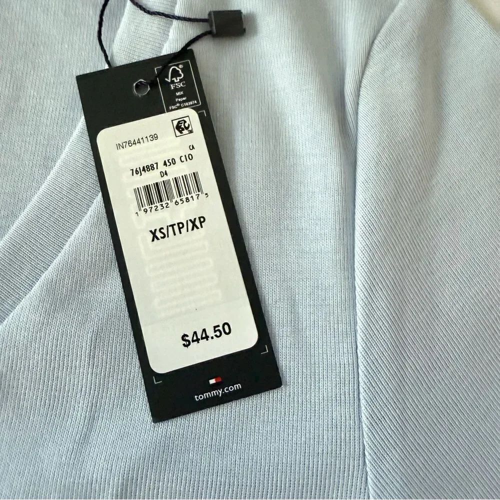 Tommy Hilfiger New Light Blue V-Neck T-Shirt - Picture 7 of 8